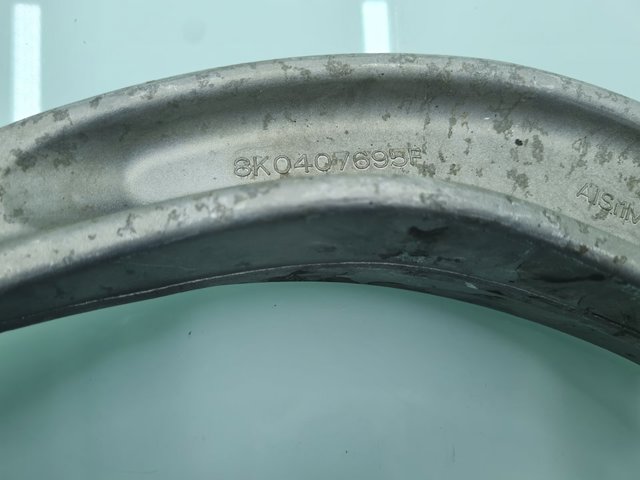 8K0407695F VAG Brazo inferior izquierdo de la suspensión delantera comprar Madrid