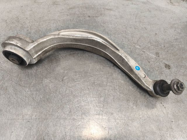 Brazo inferior izquierdo de la suspensión delantera 8K0407695F VAG