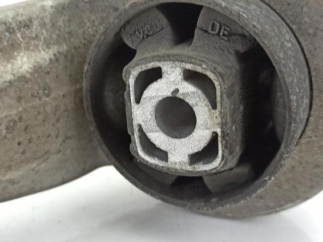 8K0407695F Brazo inferior izquierdo de la suspensión delantera  comprar en Pontevedra