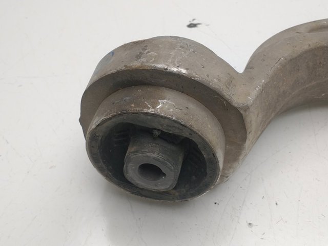 8K0407695F Brazo inferior izquierdo de la suspensión delantera  disponible Burgos