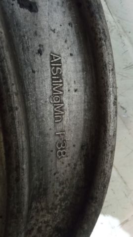 8K0407695H VAG Brazo inferior izquierdo de la suspensión delantera  en stock Gandía
