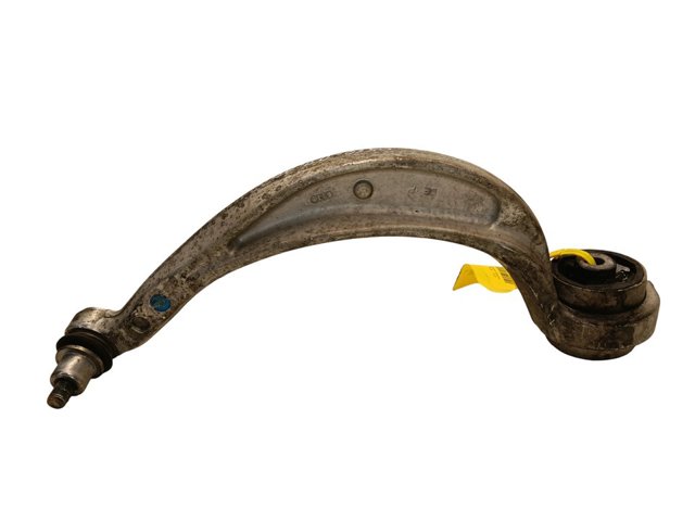 VAG 8K0407696F Brazo inferior derecho de la suspensión delantera  en stock Salamanca