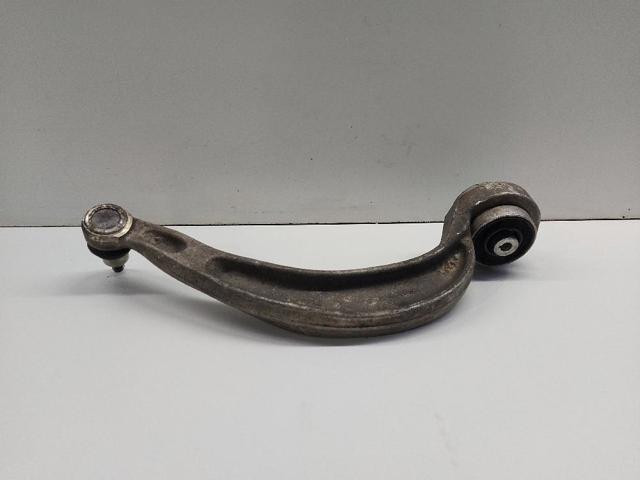 VAG 8K0407696H Brazo inferior derecho de la suspensión delantera  en stock Valencia