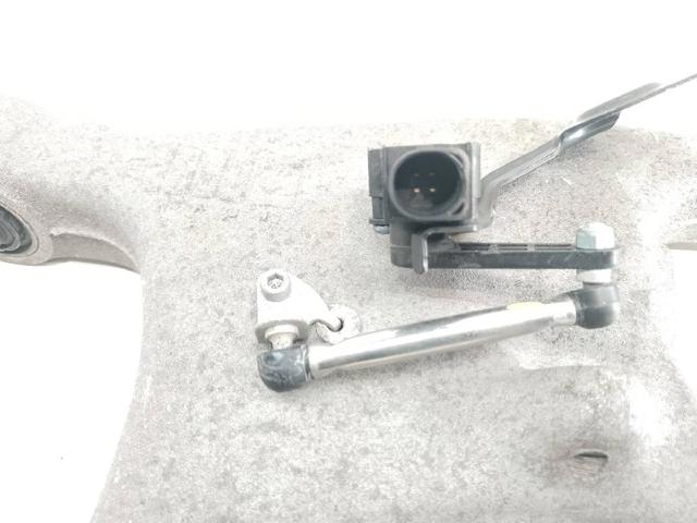 VAG 8K0505311J Brazo inferior izquierdo de la suspensión trasera  disponible Lugo