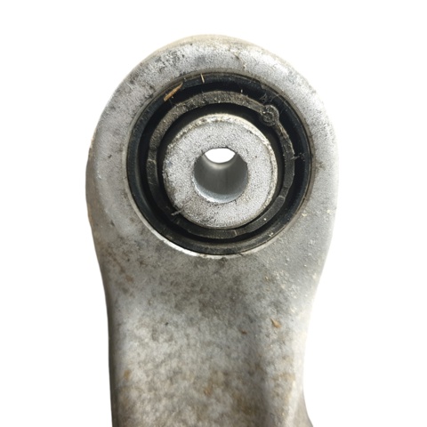 8K0505324F Brazo superior derecho de la suspensión trasera  disponible Málaga