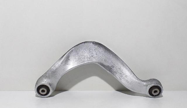 8K0505324H VAG Brazo superior derecho de la suspensión trasera  en stock Huelva
