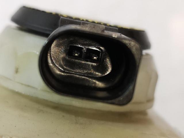 VAG 8K0611301A Depósito de líquido de frenos, lindro de freno principal  disponible Lugo