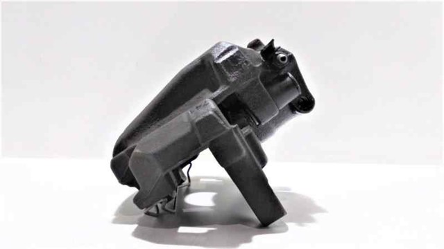 VAG 8K0615124C Pinza de freno delantera derecha  en stock Salamanca