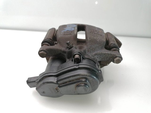 VAG 8K0615404E Pinza de freno trasera derecha  en stock Salamanca