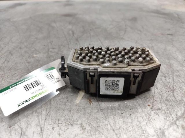 VAG 8K0820521 Resistencia del ventilador del habitáculo  disponible España