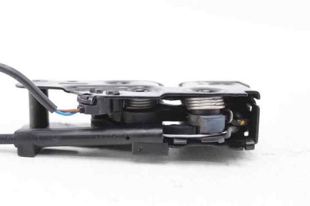 8K0823509G VAG Cerradura de capó  en stock Córdoba