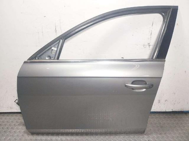 VAG 8K0831051J Puerta delantera izquierda  en stock Terrassa