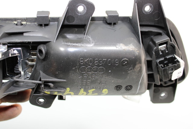 VAG 8K0837019 Manija interior de puerta delantera izquierda  en stock Salamanca