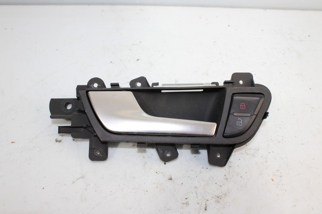 8K0837019 Manija interior de puerta delantera izquierda  en stock Sabadell