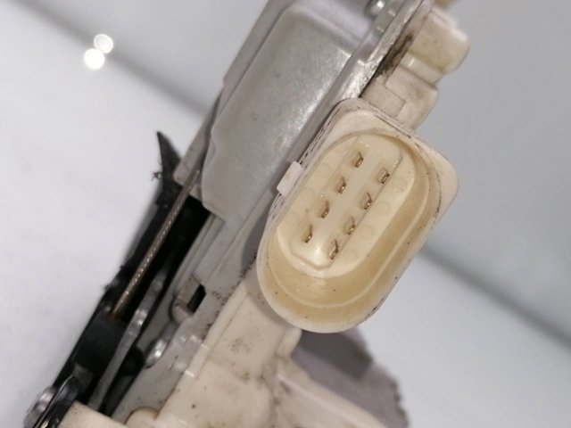 VAG 8K0839015 Cerradura de puerta trasera izquierda comprar Pamplona