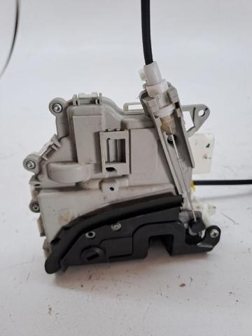 8K0839015F VAG Cerradura de puerta trasera izquierda  en stock Córdoba