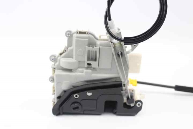 VAG 8K0839015G Cerradura de puerta trasera izquierda comprar Pamplona