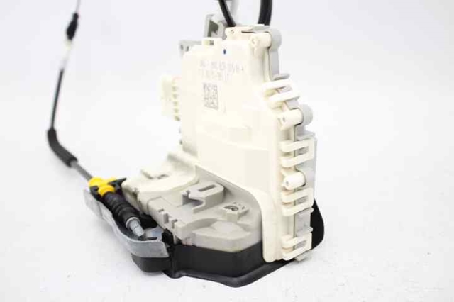 VAG 8K0839015G Cerradura de puerta trasera izquierda  disponible España