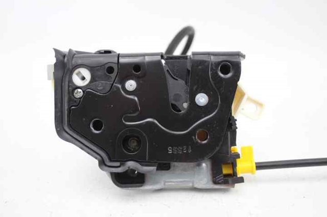 VAG 8K0839015G Cerradura de puerta trasera izquierda  en stock Valencia