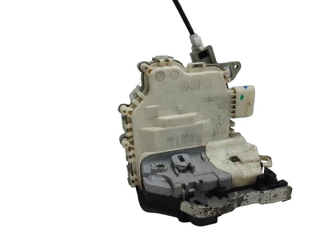 VAG 8K0839016 Cerradura de la puerta trasera derecha  en stock Valencia