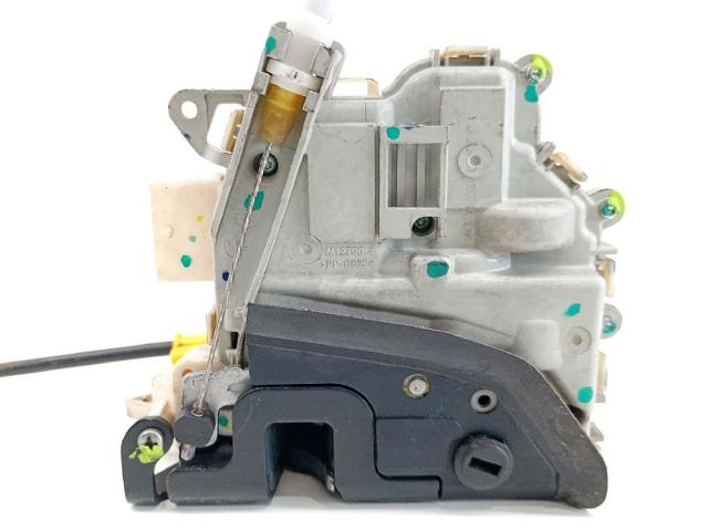 8K0839016C Cerradura de la puerta trasera derecha  en stock Granada