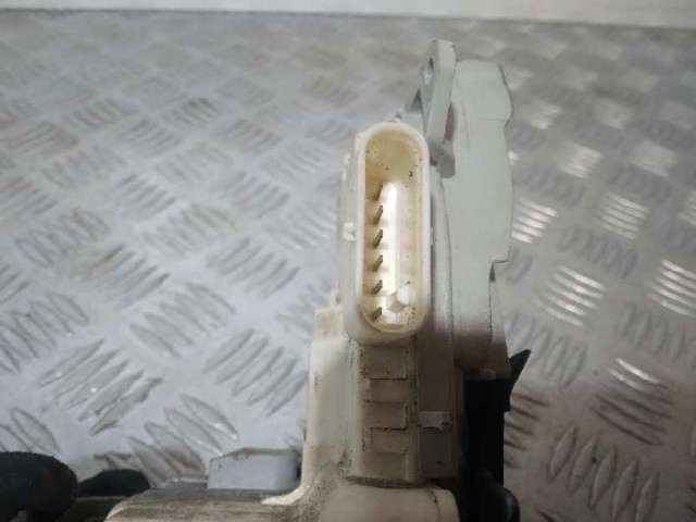 8K0839016C Cerradura de la puerta trasera derecha  comprar en Pontevedra