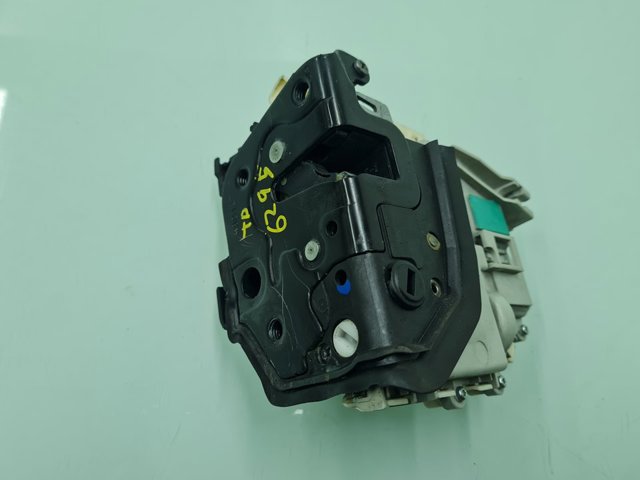 8K0839016D VAG