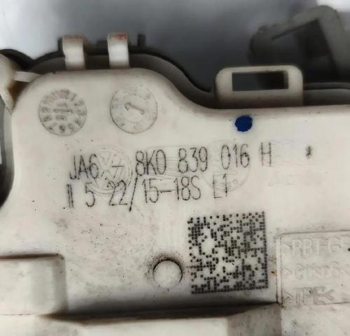 8K0839016G VAG Cerradura de la puerta trasera derecha  en stock Córdoba