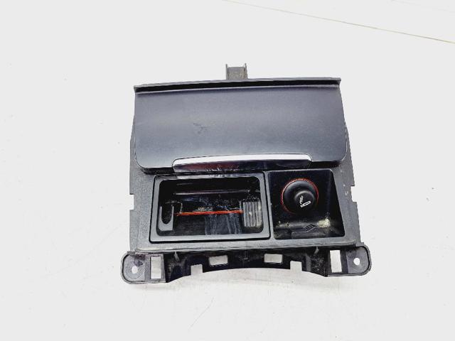 8K0857951C Cenicero de la consola central  comprar en Reus