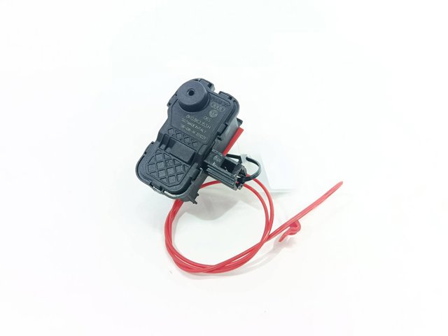 8K0862153H VAG Cerradura de la tapa del depósito de combustible  disponible Vigo
