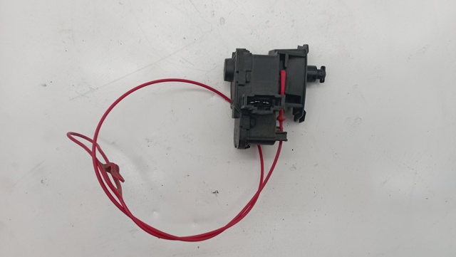 VAG 8K0862153H Cerradura de la tapa del depósito de combustible  comprar en Ponferrada