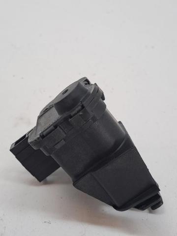VAG 8K0862153H Cerradura de la tapa del depósito de combustible  en stock Valencia