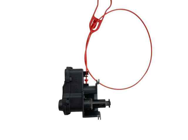 8K0862153H Cerradura de la tapa del depósito de combustible comprar Girona