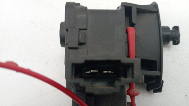 8K0862153H Cerradura de la tapa del depósito de combustible  disponible Burgos