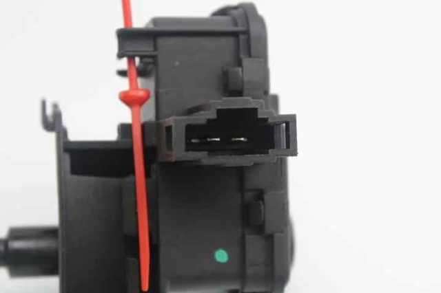 8K0862153H Cerradura de la tapa del depósito de combustible comprar Girona