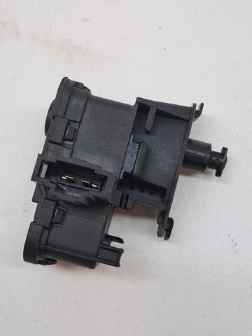 8K0862153H Cerradura de la tapa del depósito de combustible  disponible Utrera