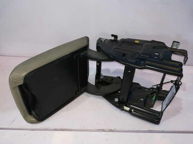 VAG 8K0864283 Soporte de reposabrazos comprar Tarragona
