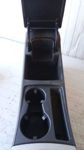 VAG 8K0864981D Caja portaobjetos de la consola central (apoyabrazos) comprar Tarragona