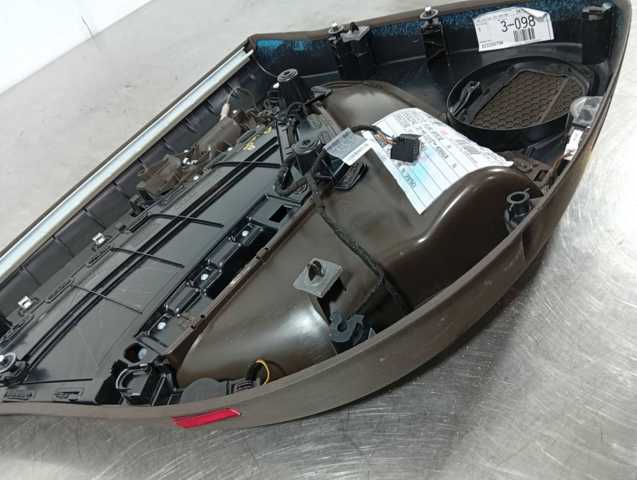8K0867306 VAG Guarnecido interior de puerta trasera derecha  disponible Vigo