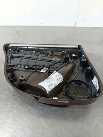 8K0867306 VAG Guarnecido interior de puerta trasera derecha  en stock Gandía