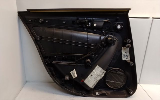 8K0867306 Guarnecido interior de puerta trasera derecha comprar Almería