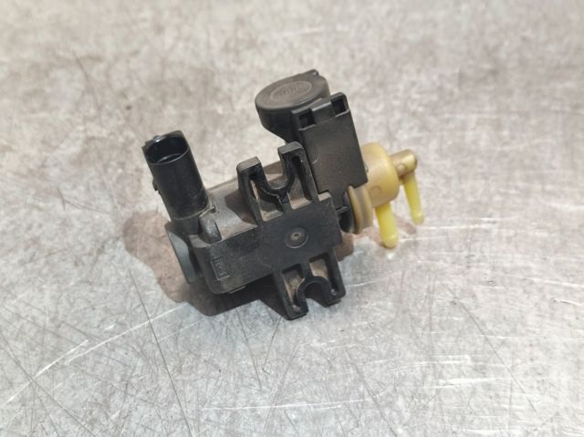 Transductor presión, turbocompresor  8K0906627 VAG
