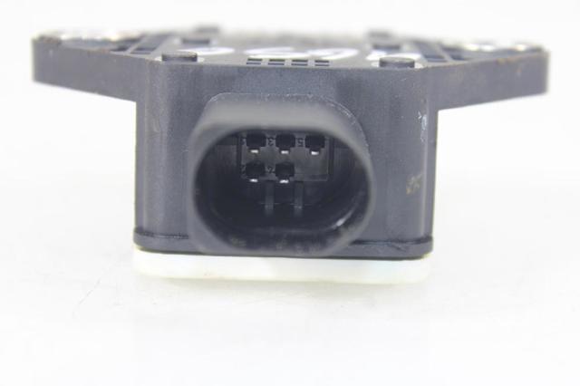 8K0907637C Sensor de aceleración lateral (ESP) comprar Girona