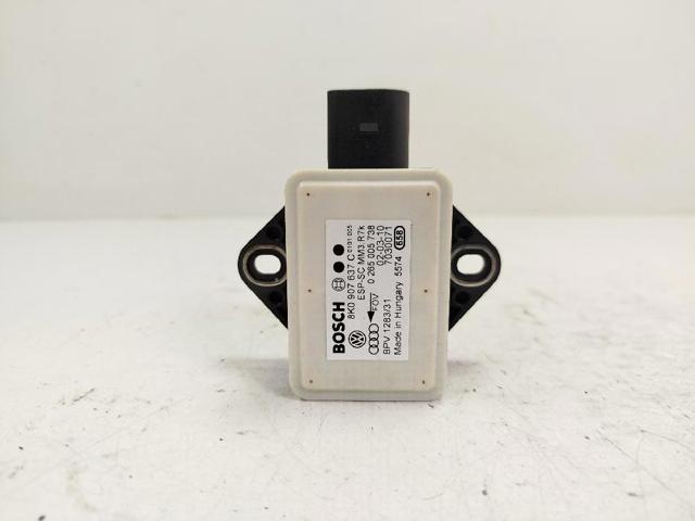 8K0907637C VAG Sensor de aceleración lateral (ESP)  en stock Huelva