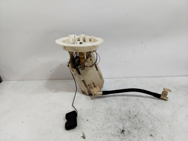 8K0919050 VAG Módulo de bomba de combustible con sensor de nivel de combustible  disponible Ourense