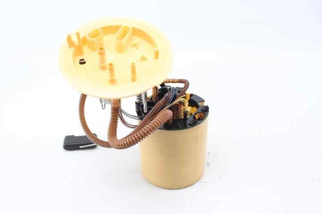 VAG 8K0919050P Bomba de gasolina comprar Pamplona