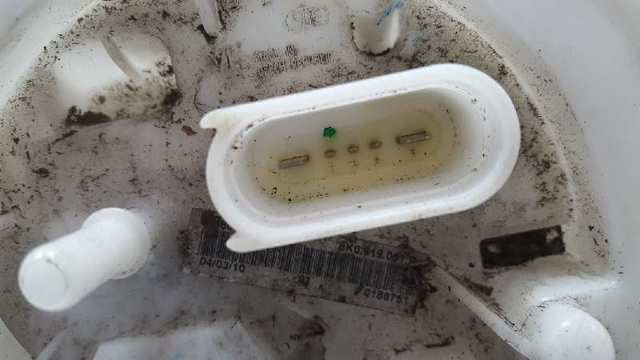 8K0919051P Módulo de bomba de combustible con sensor de nivel de combustible  comprar en Zaragoza