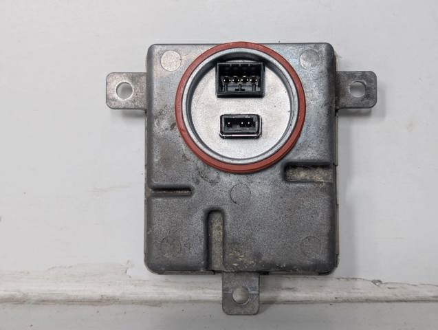 VAG 8K0941597 Unidad de control de xenón  disponible Valladolid