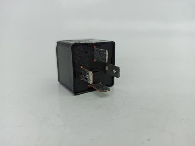 8K0951253 VAG Relé ventilador  en stock Gandía