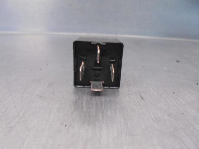 8K0951253 VAG Relé ventilador  en stock Huelva